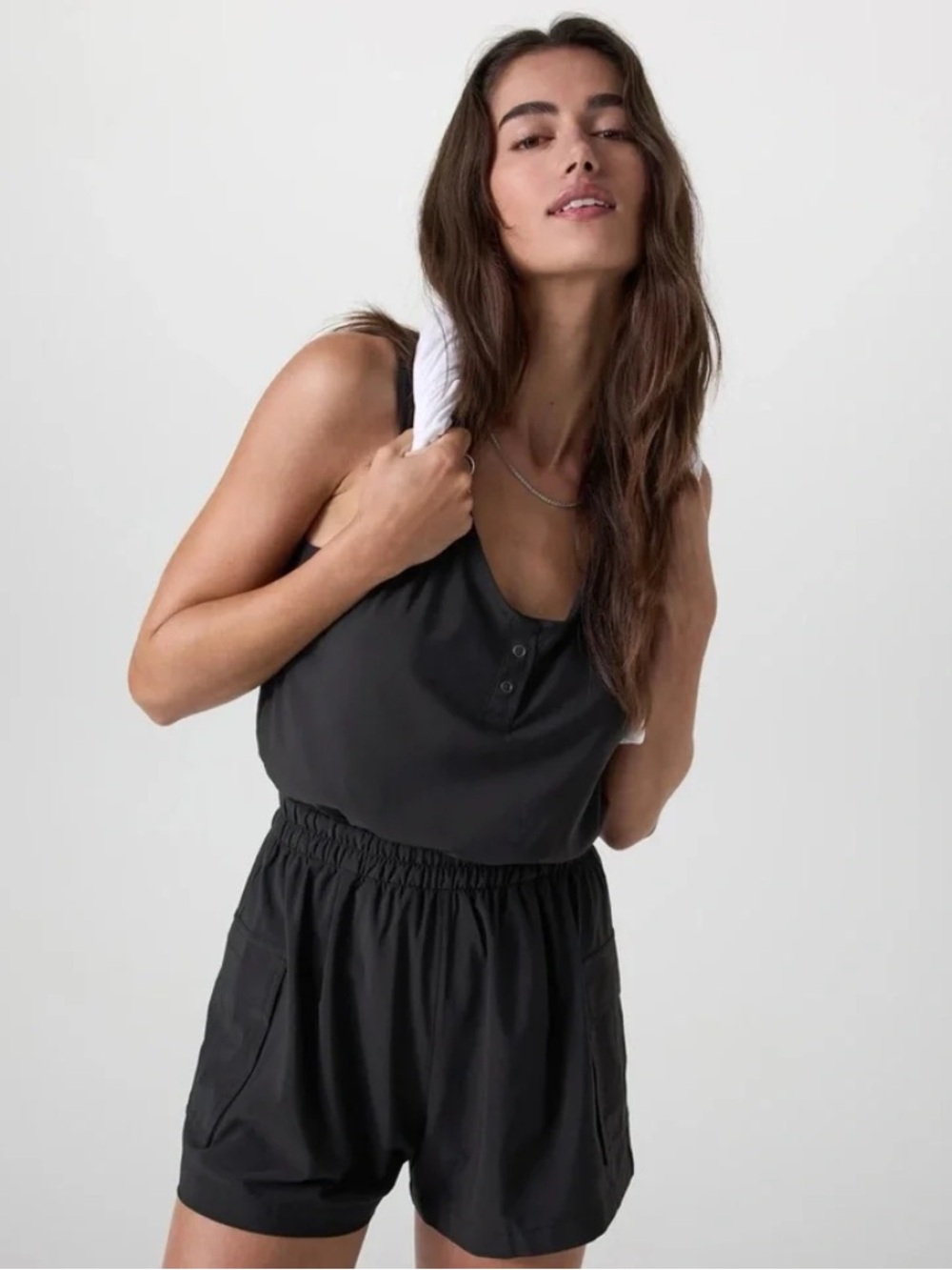 Vuori Womens black villa Utility romper XL VW3137